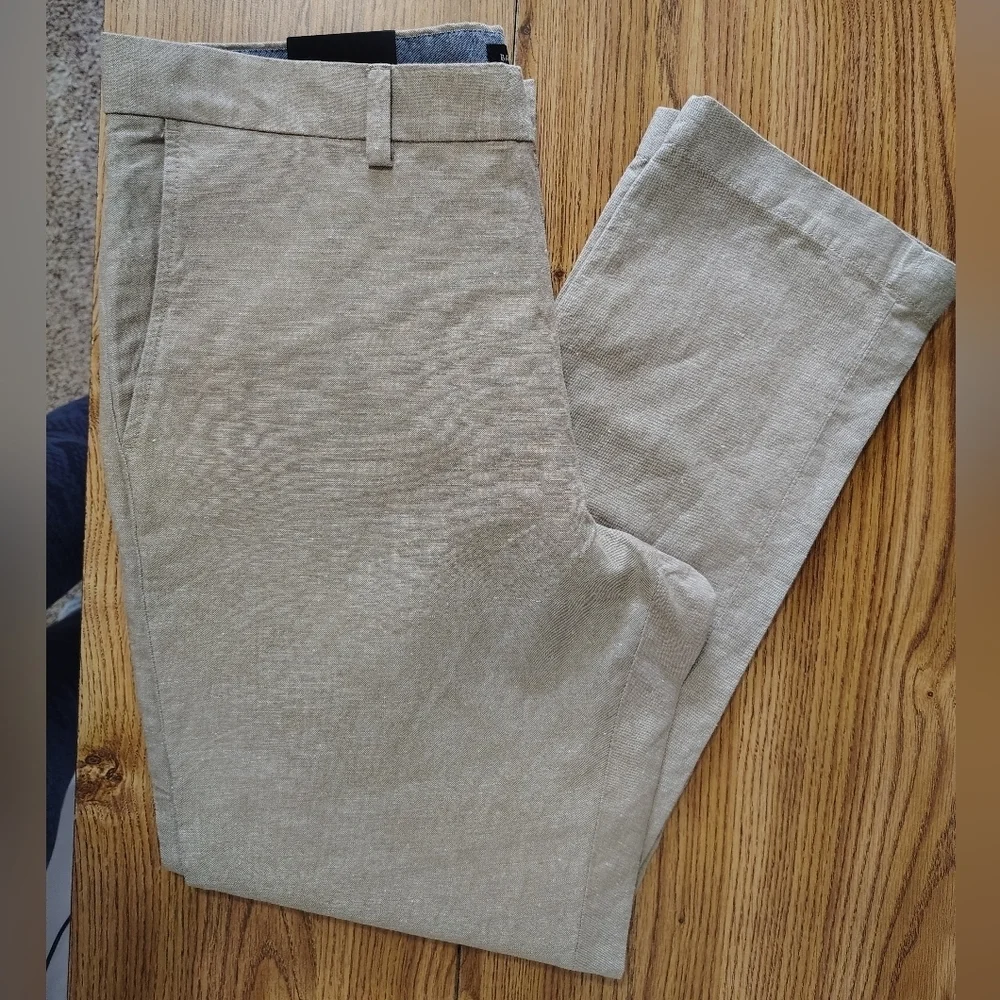 Banana Republic Men's Aiden Chino Slim Leg Linen High Rise Pants sz 34x30, Tan.